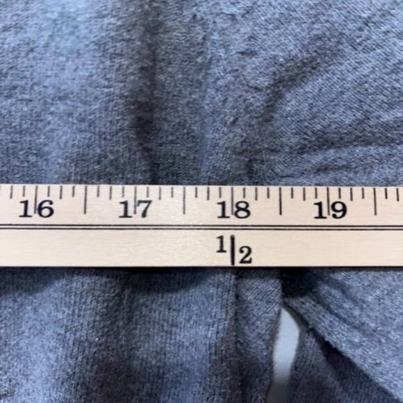 Torrid‎ Womens Plus Size Gray Sweater With Pink Stars - Picture 5 of 8